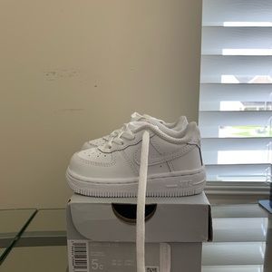 Toddler size 5 white Nike Air Forces